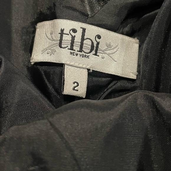 Tibi New York Women's Black Texture w/ Leather Trim V-Neck Sleeveless Dress sz 2 - Picture 4 of 4